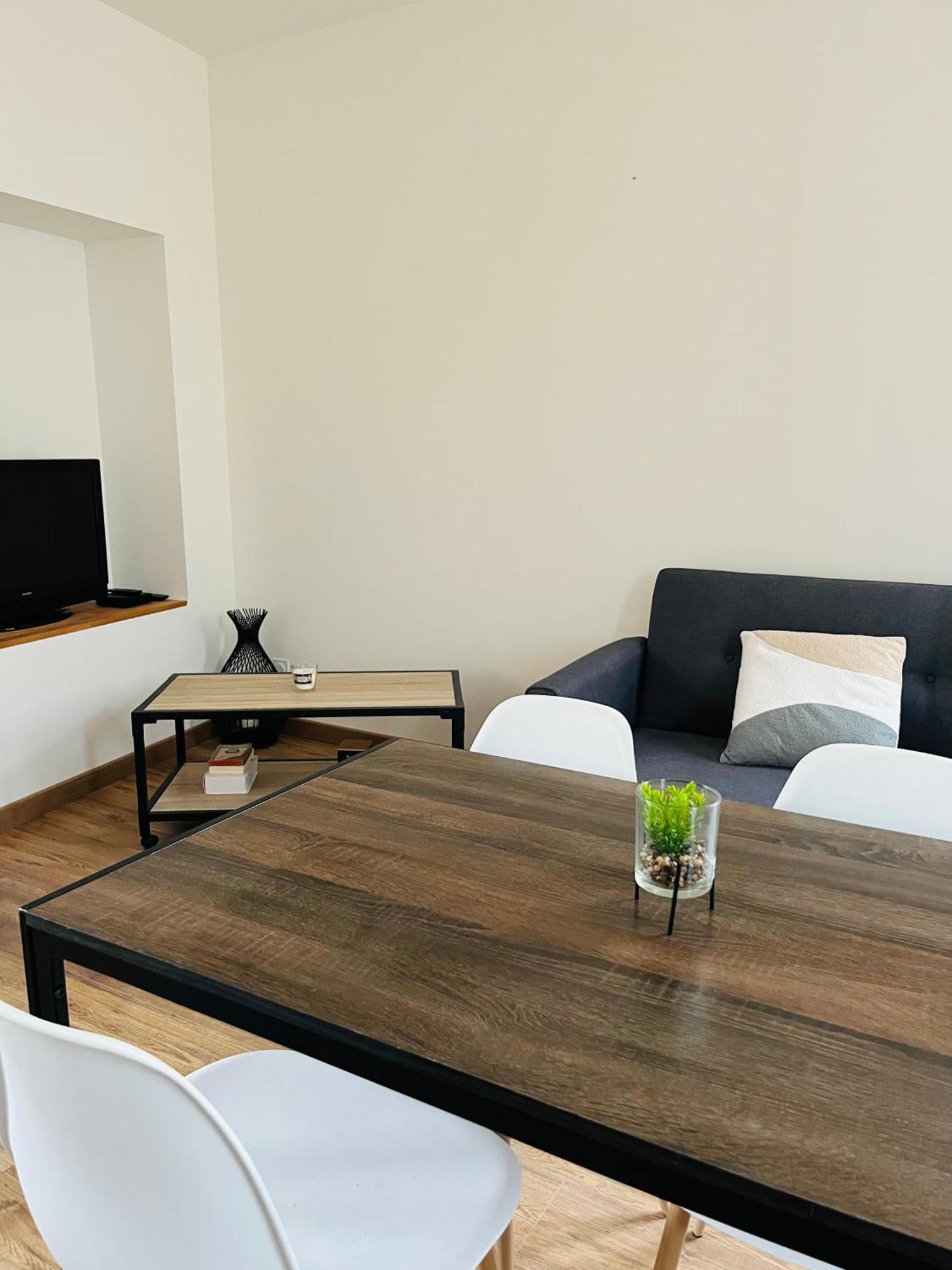 Logements 6 Pers A 15 Minutes D Angers Corné Extérieur photo
